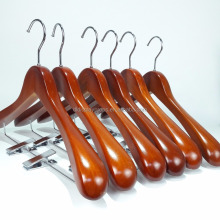 DL753 Hotel using high quality wooden clothes hanger used clothes hangers